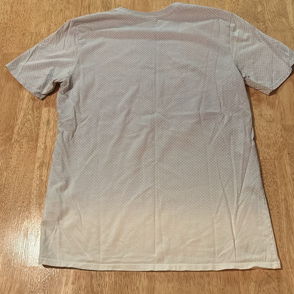 Nike tee - Picture 6 of 6